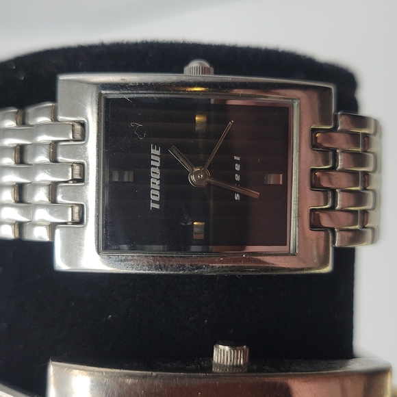 8 square face watches with new batteries. - Picture 9 of 12